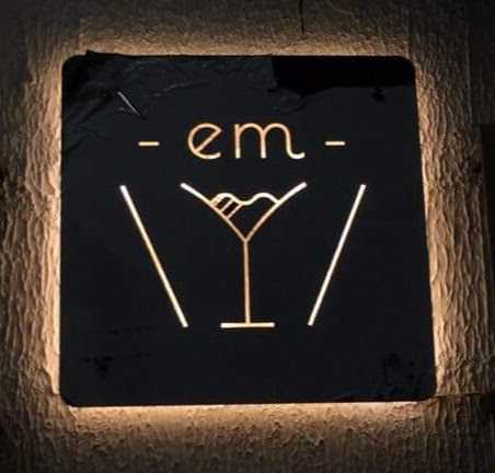 Em Bar