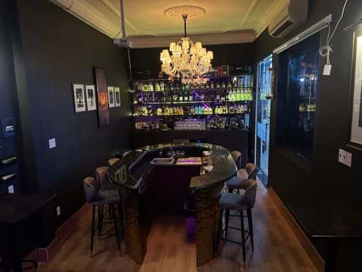 Mitsubachi bar