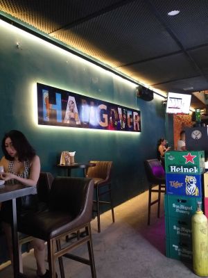Hangover Bar15.jpg