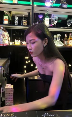 Nari bar girl777.jpg