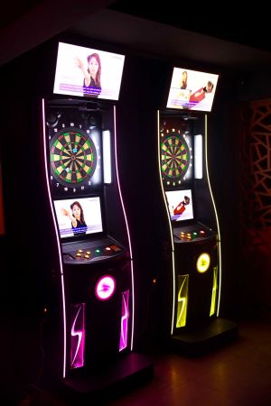 Maze Bar darts and pool11.jpg