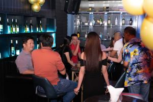 Mirage Bar in Saigon17.jpg