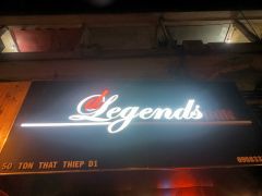 Legends Bar16.jpg