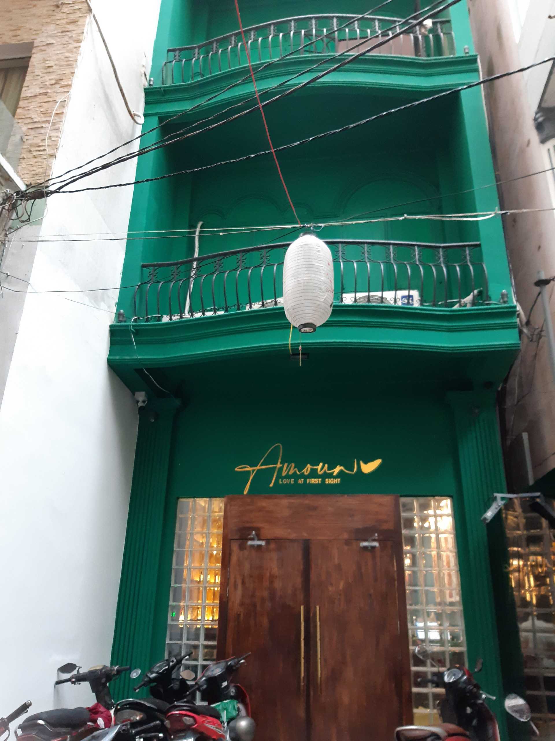 Gallery image 12