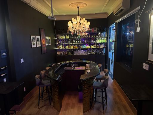 Mitsubachi bar