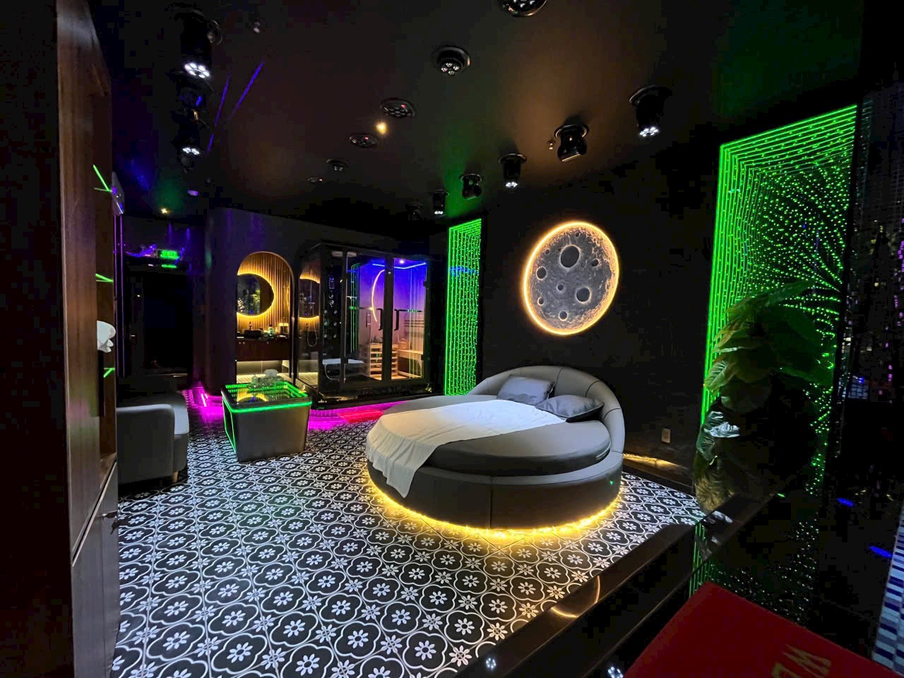 Gallery image 2